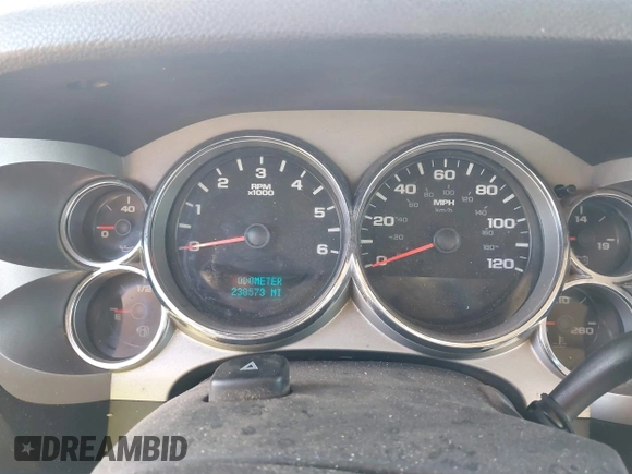 2008 Chevrolet Silverado 1500 1LT with VIN 3GCEC13J28G170004, listed as a IAAI auction lot 41690352 with 238,573 mi miles and . Bid and sale history available at DreamBid. Image 7.