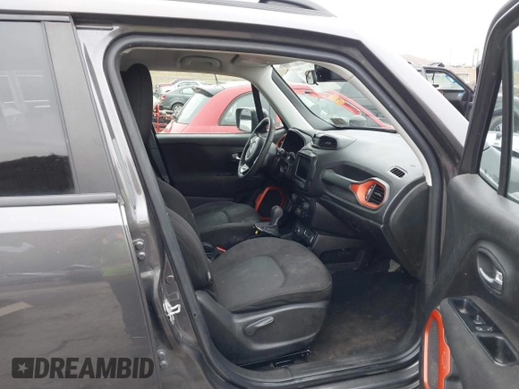 2021 Jeep Renegade Jeepster z VIN ZACNJDAB1MPM27128, wystawiony jako IAAI lot #41460181 z przebiegiem 67 466 mil mil oraz . Historia ofert i sprzedaży dostępna na DreamBid. Obrazek 5.
