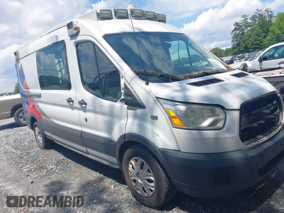 2017 Ford Transit z VIN 1FDYR2CM2HKA82358, wystawiony jako IAAI lot #42231257 z przebiegiem 271 518 mil mil oraz . Historia ofert i sprzedaży dostępna na DreamBid. Obrazek 1.