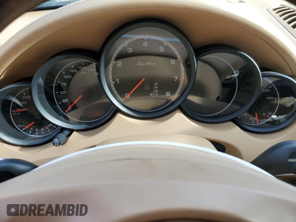 2012 Porsche Cayenne Turbo z VIN WP1AC2A29CLA83629, wystawiony jako Copart lot #83067994 z przebiegiem Nie podano mil oraz Szkoda całkowita • Salvage title. Historia ofert i sprzedaży dostępna na DreamBid. Obrazek 9.