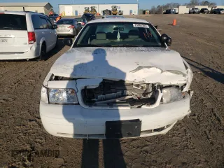 2005 Ford Police Interceptor z VIN 2FAFP71W25X163359, wystawiony jako Copart lot #70865382 z przebiegiem 140 096 mil mil oraz Szkoda całkowita • Salvage title. Historia ofert i sprzedaży dostępna na DreamBid. Obrazek 5.