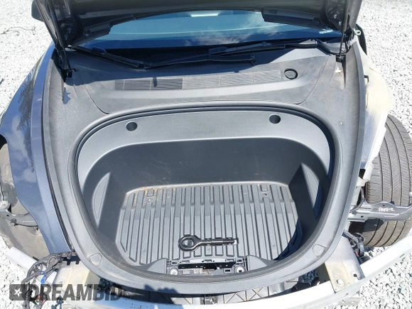 2023 Tesla Model 3 z VIN 5YJ3E1EA6PF650212, wystawiony jako IAAI lot #42554747 z przebiegiem 49 838 mil mil oraz . Historia ofert i sprzedaży dostępna na DreamBid. Obrazek 10.