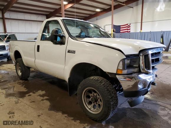 2004 Ford Super Duty F-250 XL with VIN 1FTNF21L94ED06700, listed as a Copart auction lot 87167674 with 173,308 mi miles and Salvage Title. Bid and sale history available at carsss.com. Image 4.