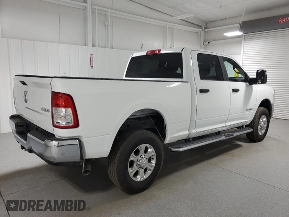 2024 Ram 2500 Big Horn with VIN 3C6UR5DJ5RG397602, listed as a Copart auction lot 60254515 with 1,933 mi miles and Clean title. Bid and sale history available at DreamBid. Image 3.