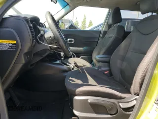 2018 Kia Soul with VIN KNDJN2A23J7895574, listed as a Copart auction lot 54617995 with 160,526 mi miles and Clean Title. Bid and sale history available at carsss.com. Image 7.