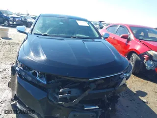 2015 Chevrolet Impala LTZ with VIN 2G1165S31F9220567, listed as a IAAI auction lot 41653330 with 211,891 mi miles. Bid and sale history available at carsss.com. Image 12.
