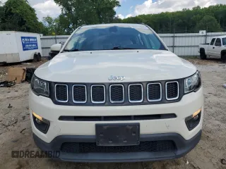 2019 Jeep Compass Altitude with VIN 3C4NJCBB0KT692494, listed as a Copart auction lot 60972975 with 75,517 mi miles and Salvage title. Bid and sale history available at DreamBid. Image 5.