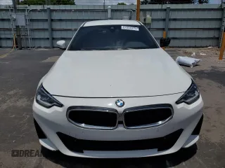 2022 BMW 2 Series 230i with VIN 3MW23CM07N8C54729, listed as a Copart auction lot 61534375 with 40,151 mi miles and Salvage title. Bid and sale history available at DreamBid. Image 5.
