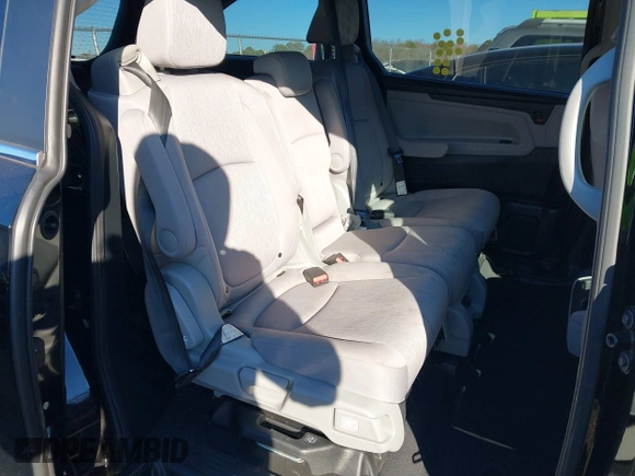 2021 Honda Odyssey EX with VIN 5FNRL6H53MB010305, listed as a IAAI auction lot 41028592 with 39,368 mi miles and . Bid and sale history available at DreamBid. Image 8.