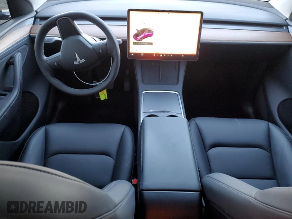 2024 Tesla Model Y Long Range z VIN 7SAYGDEE4RA240502, wystawiony jako Copart lot #48730435 z przebiegiem 16 041 mil mil oraz Szkoda całkowita • Salvage title. Historia ofert i sprzedaży dostępna na DreamBid. Obrazek 8.