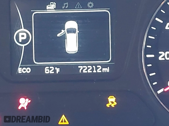 2018 Kia Sorento LX with VIN 5XYPG4A32JG340689, listed as a IAAI auction lot 41717750 with 72,212 mi miles. Bid and sale history available at carsss.com. Image 15.