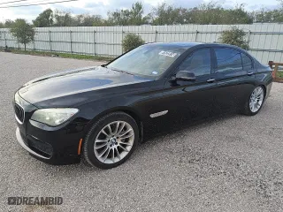 2013 BMW 7 Series 740Li with VIN WBAYE4C57DDW22531, listed as a Copart auction lot 81522614 with 174,441 mi miles and Clean Title. Bid and sale history available at carsss.com. Image 1.