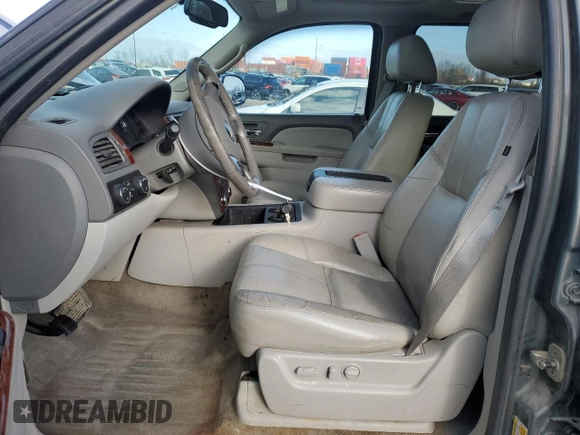 2011 Chevrolet Avalanche LT with VIN 3GNTKFE34BG204349, listed as a Copart auction lot 86168974 with 136,849 mi miles and Salvage title. Bid and sale history available at DreamBid. Image 7.