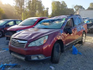 2011 Subaru Outback 2.5i Prem with VIN 4S4BRBBC7B3339384, listed as a IAAI auction lot 40611679 with 154,933 mi miles. Bid and sale history available at carsss.com. Image 2.