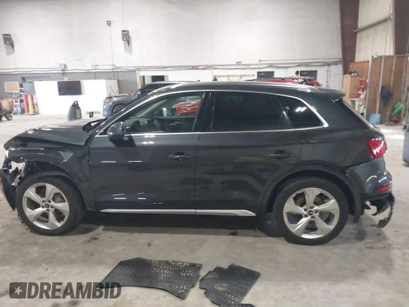 2021 Audi Q5 Premium Plus with VIN WA1BAAFY1M2003549, listed as a IAAI auction lot 41856989 with 40,415 mi miles. Bid and sale history available at carsss.com. Image 14.