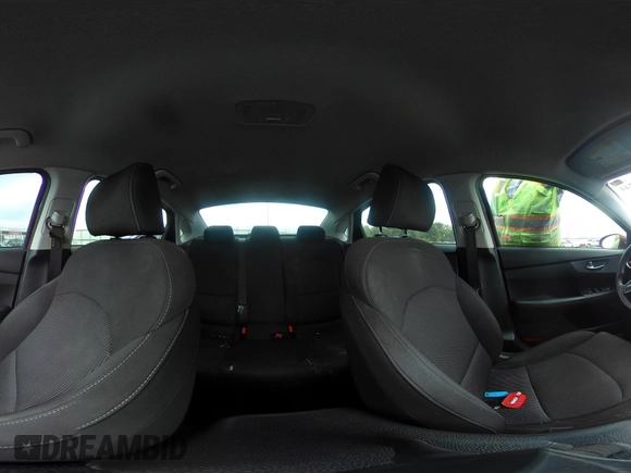2021 Kia Forte LXS z VIN 3KPF24AD2ME361269, wystawiony jako IAAI lot #42031744 z przebiegiem 100 000 mil mil oraz . Historia ofert i sprzedaży dostępna na DreamBid. Obrazek 18.