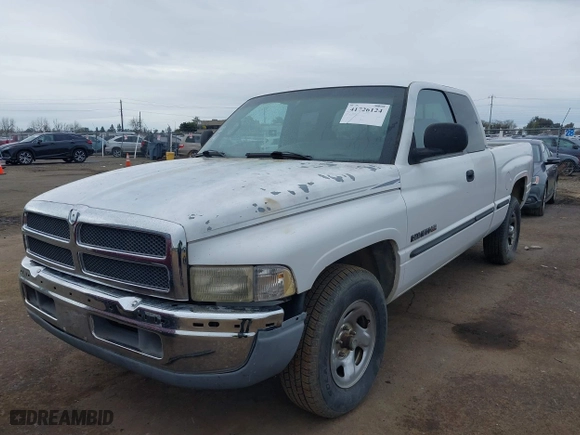 1998 Dodge Ram 1500 with VIN 3B7HC12Y8WM281764, listed as a IAAI auction lot 41726124 with 130,797 mi miles. Bid and sale history available at carsss.com. Image 2.