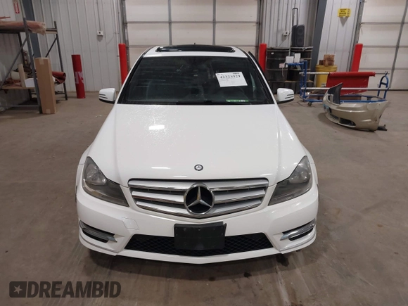 2013 Mercedes-Benz C 300 Sport с VIN WDDGF8AB3DR297543, выставлен на аукционе IAAI как лот 42323929 с пробегом 132 059 миль миль и . История ставок и продаж доступна на DreamBid. Изображение 12.