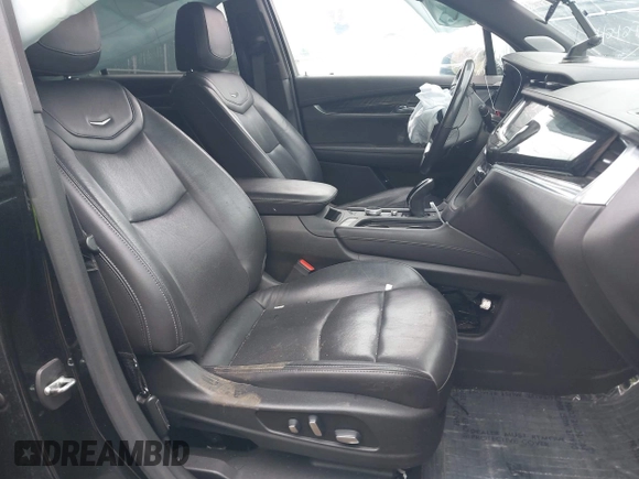 2020 Cadillac XT6 FWD Premium Luxury z VIN 1GYKPCRS6LZ148058, wystawiony jako IAAI lot #42416949 z przebiegiem 79 318 mil mil oraz . Historia ofert i sprzedaży dostępna na DreamBid. Obrazek 5.