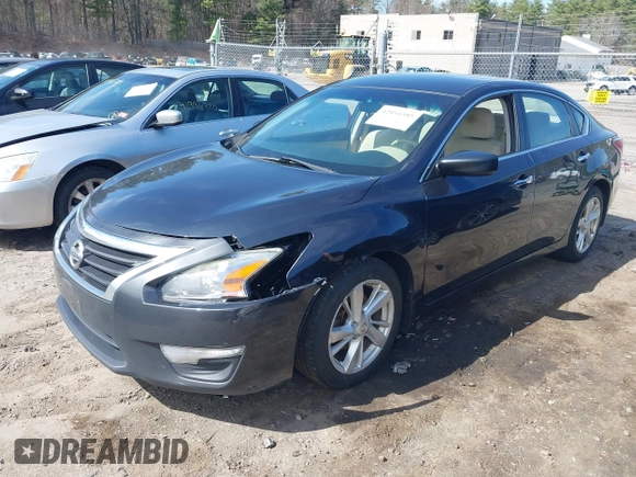 2014 Nissan Altima 2.5 S with VIN 1N4AL3AP4EC127936, listed as a IAAI auction lot 42031585 with 230,630 mi miles. Bid and sale history available at carsss.com. Image 17.