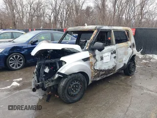 2011 Kia Soul with VIN KNDJT2A14B7284256, listed as a IAAI auction lot 41447588 with 1 mi miles. Bid and sale history available at carsss.com. Image 2.