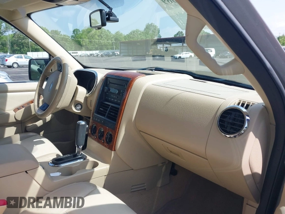 2006 Ford Explorer Eddie Bauer с VIN 1FMEU64E46UA91712, выставлен на аукционе IAAI как лот 42290089 с пробегом 184 684 миль миль и . История ставок и продаж доступна на DreamBid. Изображение 5.