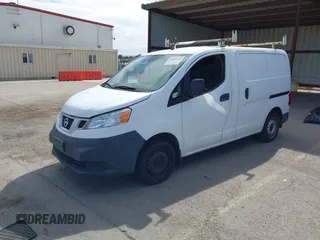 2017 Nissan NV200 S z VIN 3N6CM0KN8HK708136, wystawiony jako IAAI lot #42044129 z przebiegiem 159 517 mil mil oraz . Historia ofert i sprzedaży dostępna na DreamBid. Obrazek 2.