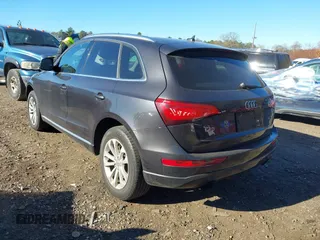 2014 Audi Q5 Premium Plus with VIN WA1LFAFP5EA123679, listed as a IAAI auction lot 40838862 with 161,974 mi miles. Bid and sale history available at carsss.com. Image 3.