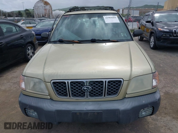2001 Subaru Forester L with VIN JF1SF63511G703834, listed as a IAAI auction lot 41904604 with 137,225 mi miles. Bid and sale history available at carsss.com. Image 6.