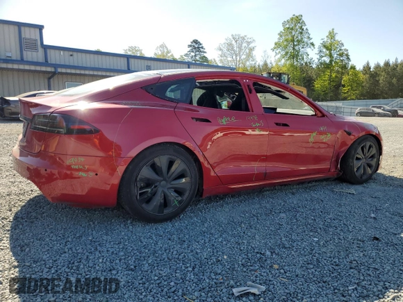 2022 Tesla Model S z VIN 5YJSA1E52NF493799, wystawiony jako Copart lot #53256075 z przebiegiem 34 479 mil mil oraz Szkoda całkowita • Salvage title. Historia ofert i sprzedaży dostępna na DreamBid. Obrazek 3.