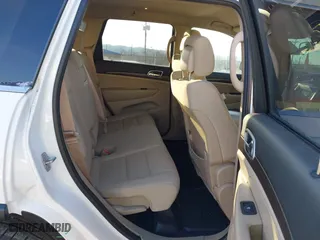2018 Jeep Grand Cherokee Laredo E with VIN 1C4RJFAG0JC298441, listed as a IAAI auction lot 41748555 with 144,606 mi miles. Bid and sale history available at carsss.com. Image 8.