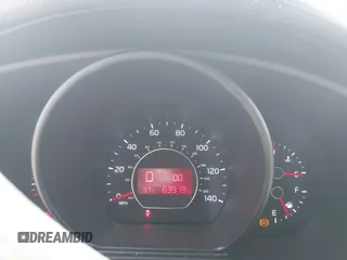 2016 Kia Soul + z VIN KNDJP3A50G7349026, wystawiony jako IAAI lot #42260782 z przebiegiem 63 913 mil mil oraz . Historia ofert i sprzedaży dostępna na DreamBid. Obrazek 7.