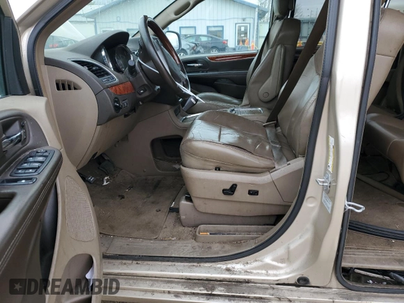 2015 Chrysler Town & Country Limited Platinum with VIN 2C4RC1GGXFR663050, listed as a Copart auction lot 51979195 with 223,330 mi miles and Clean Title. Bid and sale history available at carsss.com. Image 7.