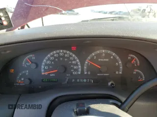 2002 Ford F-150 XLT with VIN 1FTRW08L02KB81578, listed as a Copart auction lot 47069215 with 201,148 mi miles and Salvage Title. Bid and sale history available at carsss.com. Image 9.