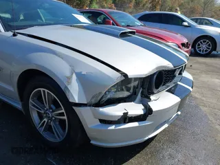 2007 Ford Mustang GT Deluxe with VIN 1ZVFT82HX75266798, listed as a IAAI auction lot 41889513 with 221,902 mi miles. Bid and sale history available at carsss.com. Image 6.