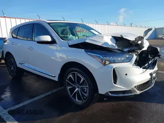 2024 Acura RDX Technology with VIN 5J8TC2H53RL030140, listed as a IAAI auction lot 41390496 with 11,028 mi miles and . Bid and sale history available at carsss.com. Image 1.