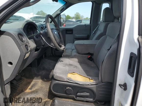 2005 Ford F-150 XL с VIN 1FTRF12W25NA63267, выставлен на аукционе Copart как лот 55049575 с пробегом 252 586 миль миль и Чистый • Clean title. История ставок и продаж доступна на DreamBid. Изображение 7.