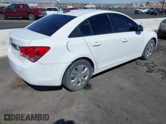 2015 Chevrolet Cruze LS z VIN 1G1PA5SH7F7113271, wystawiony jako IAAI lot #42040800 z przebiegiem 256 089 mil mil oraz . Historia ofert i sprzedaży dostępna na DreamBid. Obrazek 4.