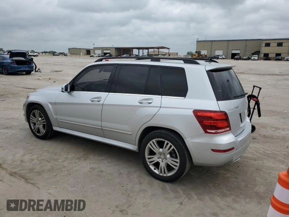 2015 Mercedes-Benz GLK 350 z VIN WDCGG5HB5FG409084, wystawiony jako Copart lot #54849475 z przebiegiem 54 729 mil mil oraz Szkoda całkowita • Salvage title. Historia ofert i sprzedaży dostępna na DreamBid. Obrazek 2.