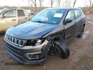 2017 Jeep Compass Sport z VIN 3C4NJDAB8HT667519, wystawiony jako IAAI lot #41488704 z przebiegiem 111 242 mil mil oraz . Historia ofert i sprzedaży dostępna na DreamBid. Obrazek 6.