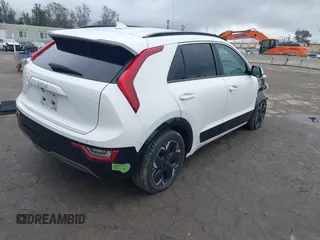 2023 Kia Niro Wave with VIN KNDCT3L1XP5068359, listed as a IAAI auction lot 41787958 with 40,024 mi miles and . Bid and sale history available at DreamBid. Image 4.