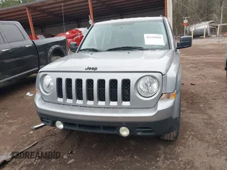 2015 Jeep Patriot Altitude Edition with VIN 1C4NJPBA8FD399095, listed as a IAAI auction lot 41236068 with 119,298 mi miles. Bid and sale history available at carsss.com. Image 6.