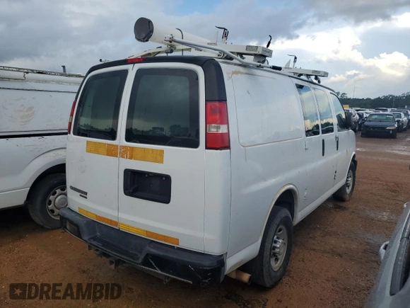 2016 Chevrolet Express Cargo with VIN 1GCWGAFF5G1202232, listed as a Copart auction lot 66968175 with 174,635 mi miles and Clean title. Bid and sale history available at DreamBid. Image 3.