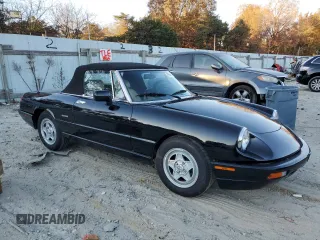 1991 Alfa Romeo Spider z VIN ZARBB32G1M6007546, wystawiony jako Copart lot #79666614 z przebiegiem 72 567 mil mil oraz Czysty tytuł • Clean title. Historia ofert i sprzedaży dostępna na DreamBid. Obrazek 4.