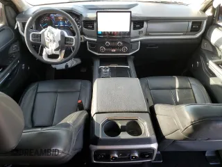 2022 Ford Expedition XLT with VIN 1FMJU1HT9NEA62872, listed as a Copart auction lot 48678665 with 35,621 mi miles and Clean title. Bid and sale history available at DreamBid. Image 8.