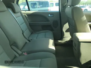 2006 Ford Freestyle SE z VIN 1FMZK01186GA52299, wystawiony jako Copart lot #55414125 z przebiegiem 146 604 mil mil oraz Tytuł czysty. Historia ofert i sprzedaży dostępna na DreamBid. Obrazek 11.