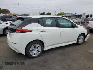 2025 Nissan LEAF S with VIN 1N4AZ1BV9SC558607, listed as a Copart auction lot 76784084 with 690 mi miles and Salvage Title. Bid and sale history available at carsss.com. Image 3.