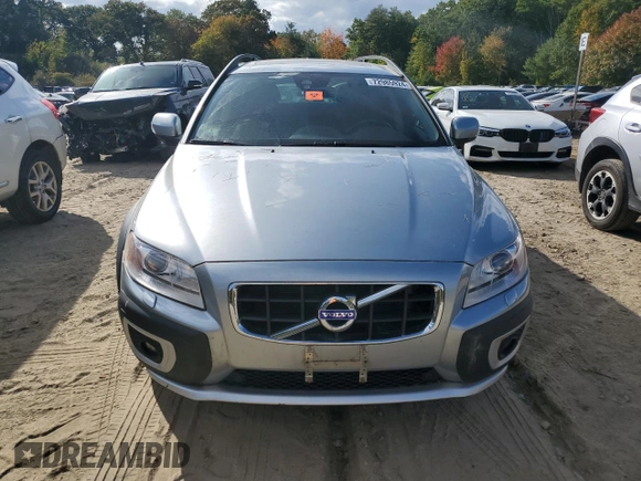 2013 Volvo XC70 3.2L with VIN YV4940BZ9D1156235, listed as a Copart auction lot 72985924 with 57,152 mi miles and Clean Title. Bid and sale history available at DreamBid. Image 5.