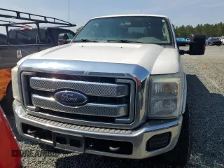 2015 Ford F-350 Platinum z VIN 1FT8W3BT2FEA57290, wystawiony jako Copart lot #59481665 z przebiegiem 353 066 mil mil oraz Szkoda całkowita • Salvage title. Historia ofert i sprzedaży dostępna na DreamBid. Obrazek 5.