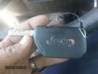 2020 Jeep Wrangler Unlimited Sport S с VIN 1C4HJXDG4LW325199, выставлен на аукционе IAAI как лот 42562063 с пробегом 18 350 миль миль и . История ставок и продаж доступна на DreamBid. Изображение 11.
